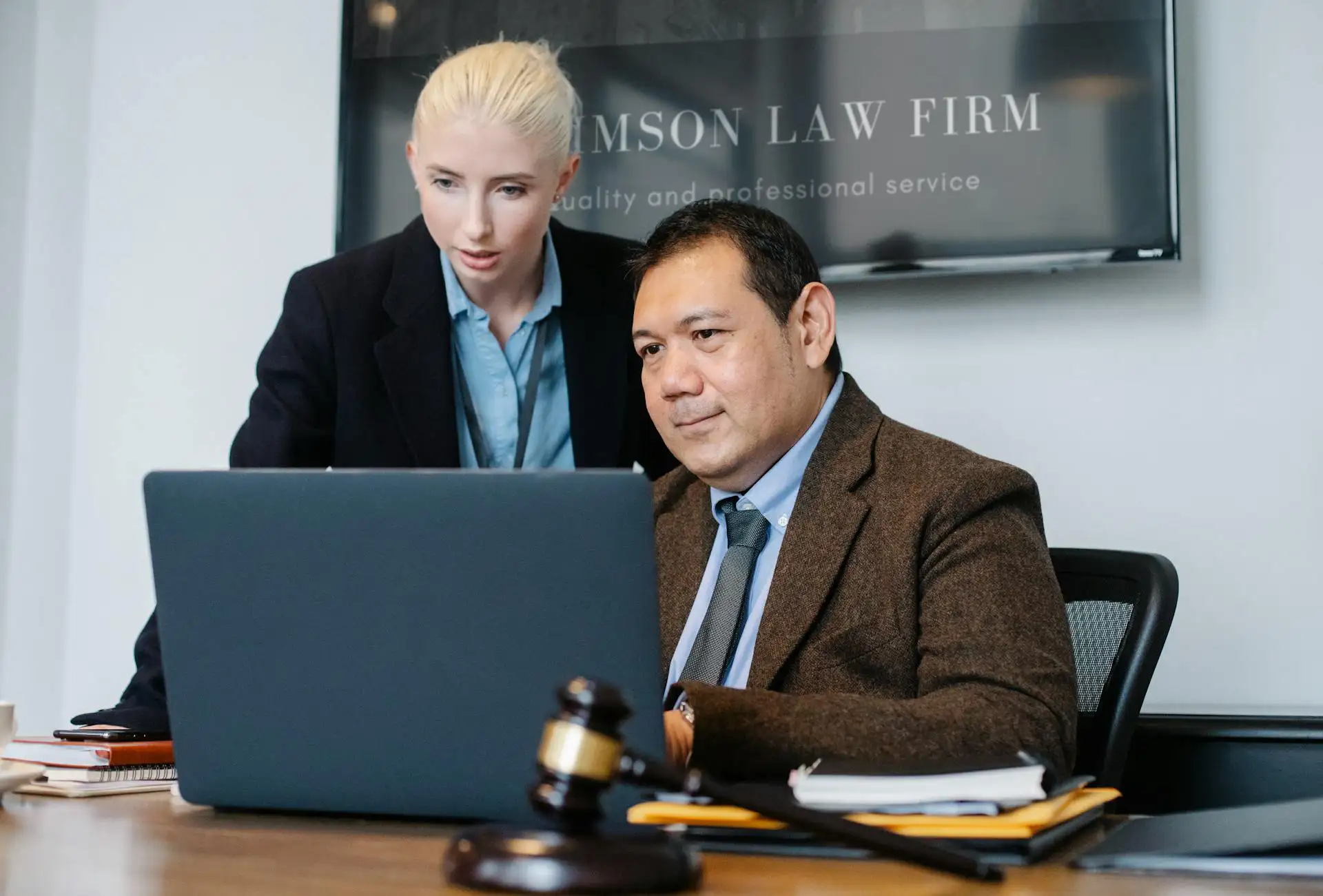 Lawyer's using capture invoicing software.